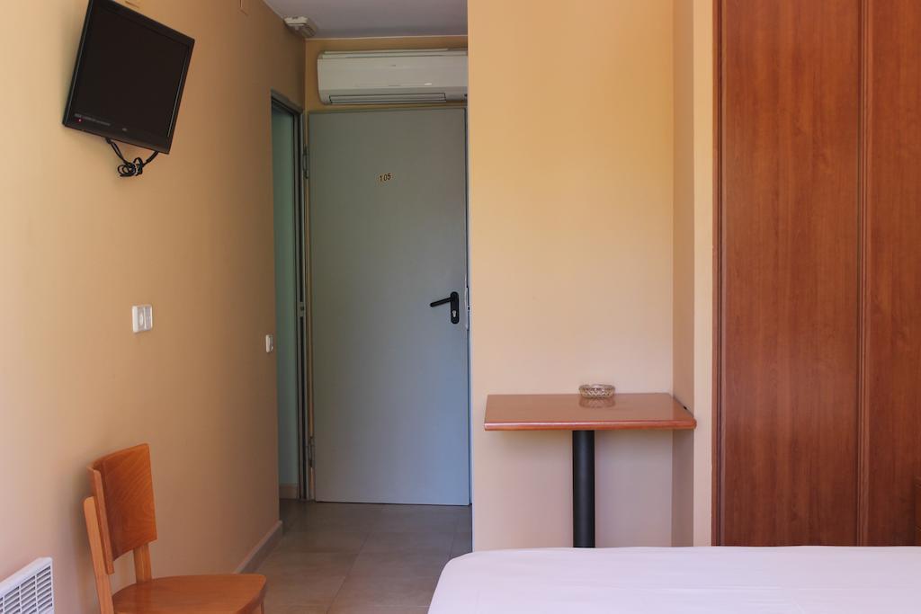 Hostal Cal Siles El Prat de Llobregat Szoba fotó