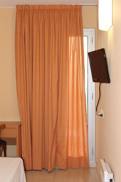 Hostal Cal Siles El Prat de Llobregat Szoba fotó