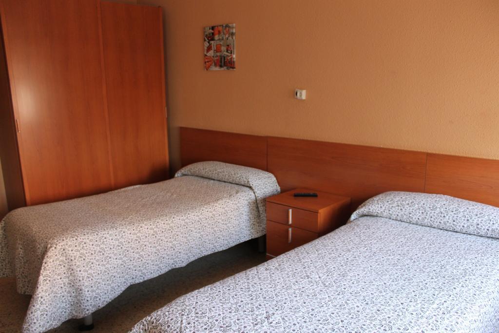 Hostal Cal Siles El Prat de Llobregat Kültér fotó