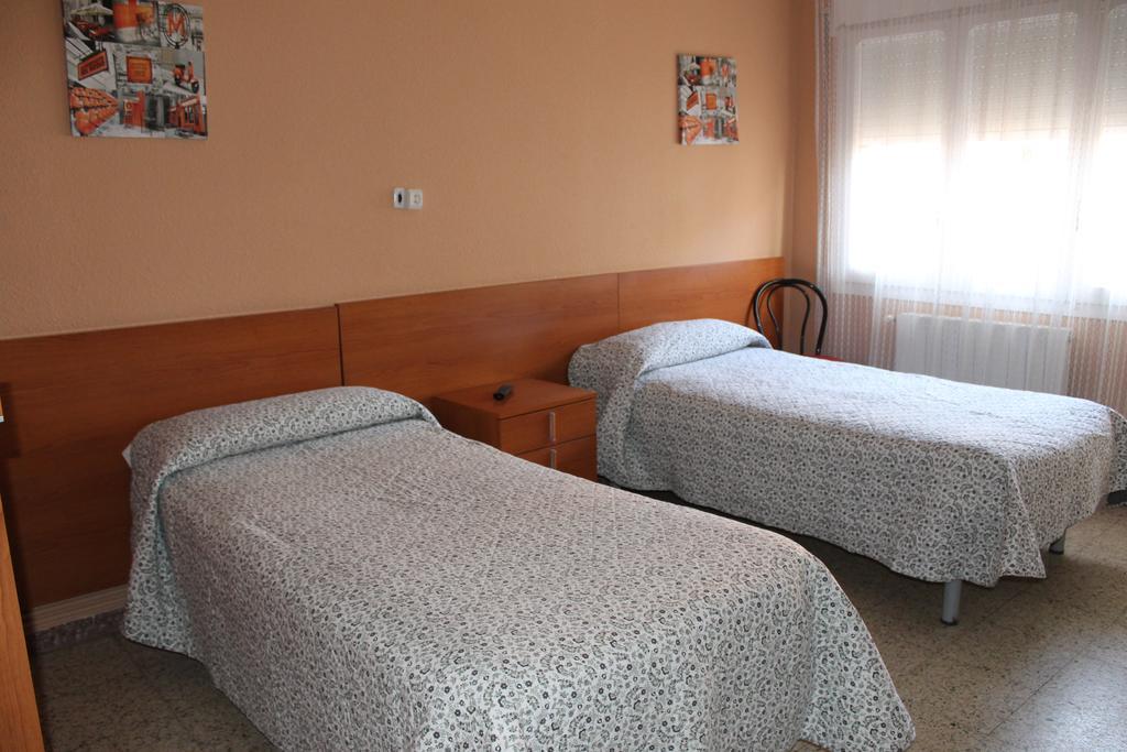 Hostal Cal Siles El Prat de Llobregat Kültér fotó
