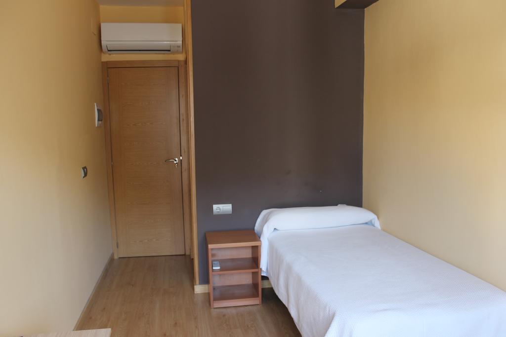 Hostal Cal Siles El Prat de Llobregat Kültér fotó