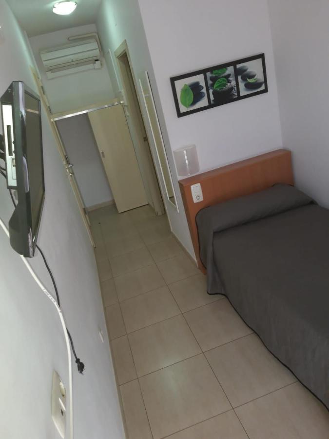 Hostal Cal Siles El Prat de Llobregat Kültér fotó